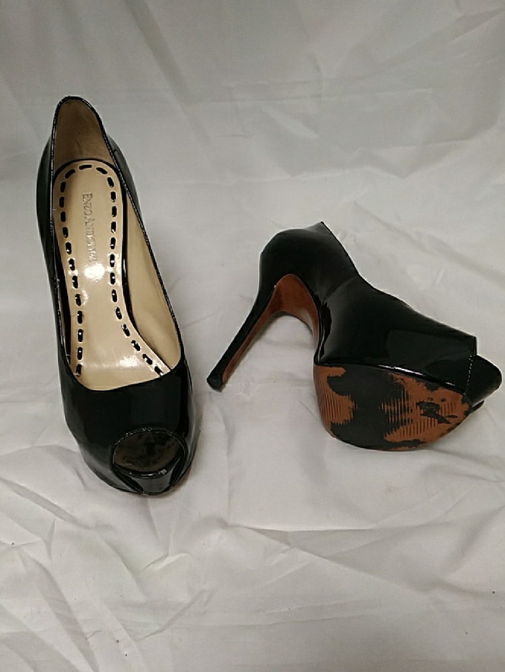 Enzo Angiolini Eatanen Black Patent Leather Peep Toe Hidden Platform Pumps 8.5M